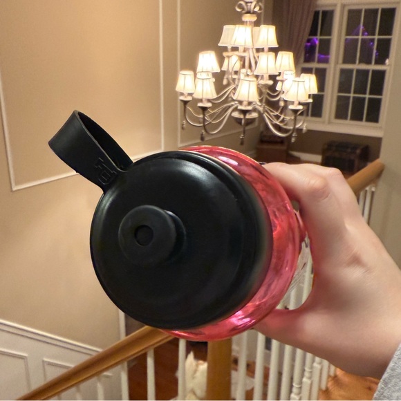 Rare & Vintage Y2K Victoria Secret PINK Water Bottle with Black Hearts - Picture 4 of 5